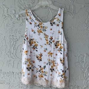 Reduced!!! Adorable Rewind floral summer top
